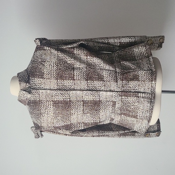 Refashioned Vintage Ruffle Blouse 🧵 - Picture 7 of 8